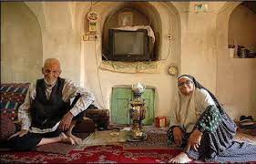 خشنودی خدا در گرو خشنودی پدر و مادر است